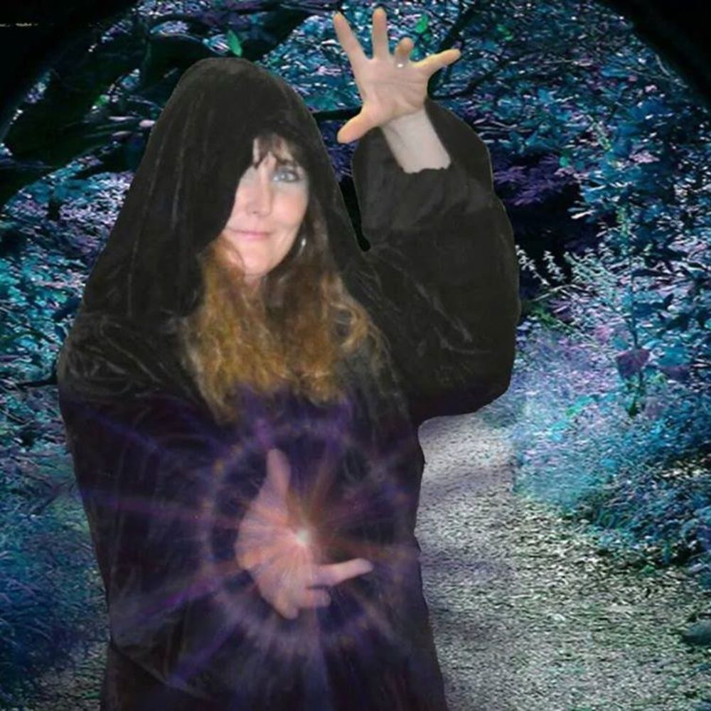 Meet your Posher, Dawn